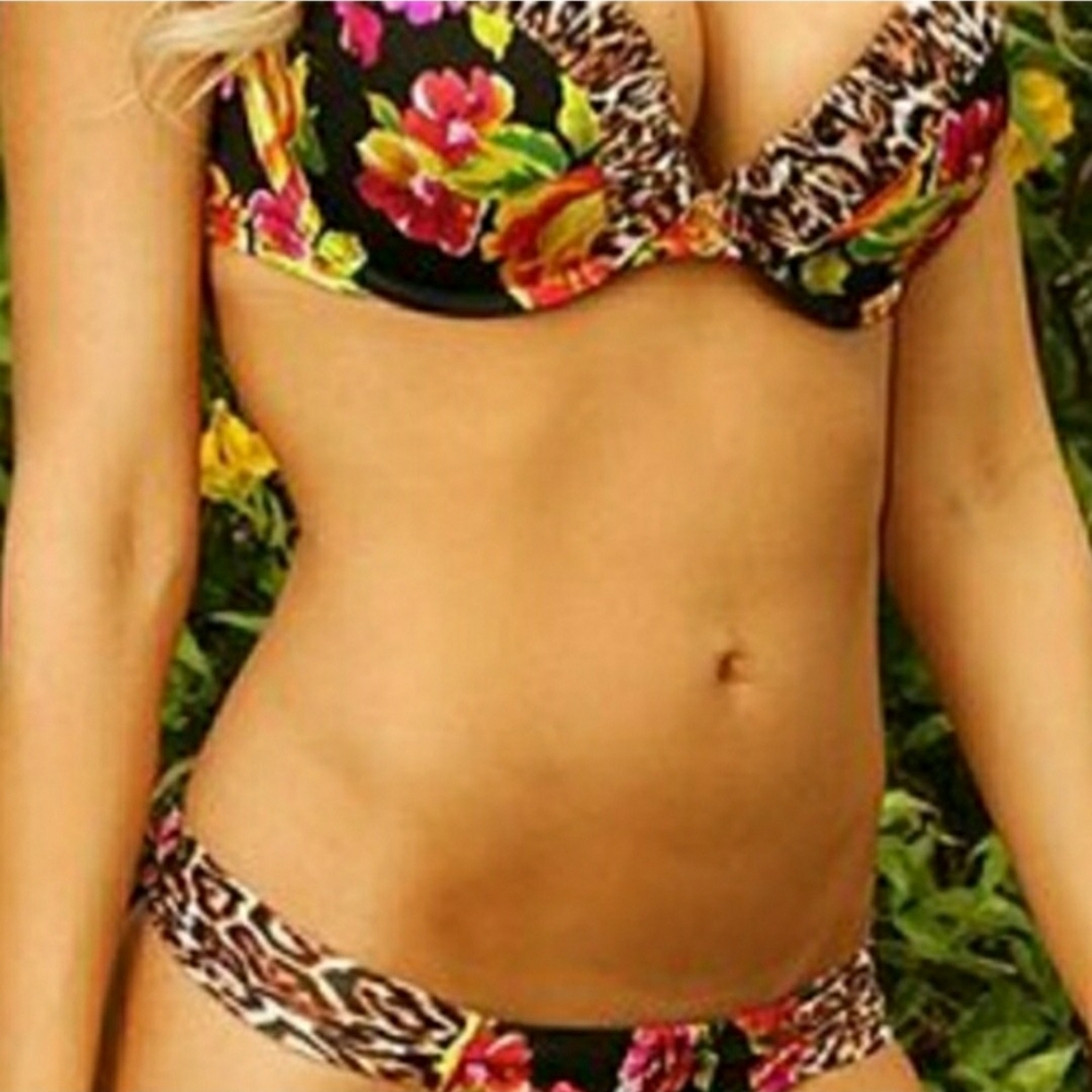 Victoria's Secret Black and Pink Bikini Swimwear.